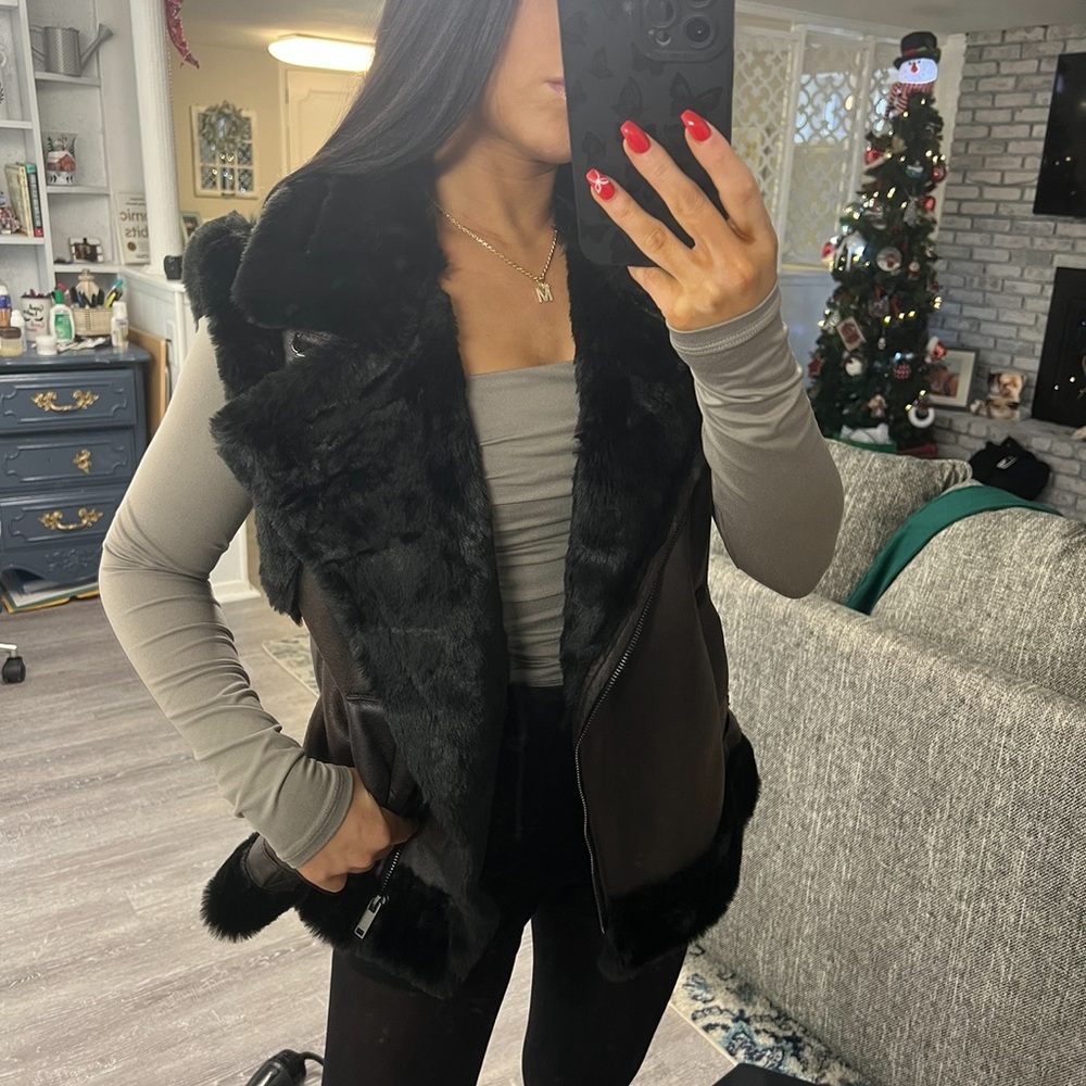 Forever 21 winter fur vest
